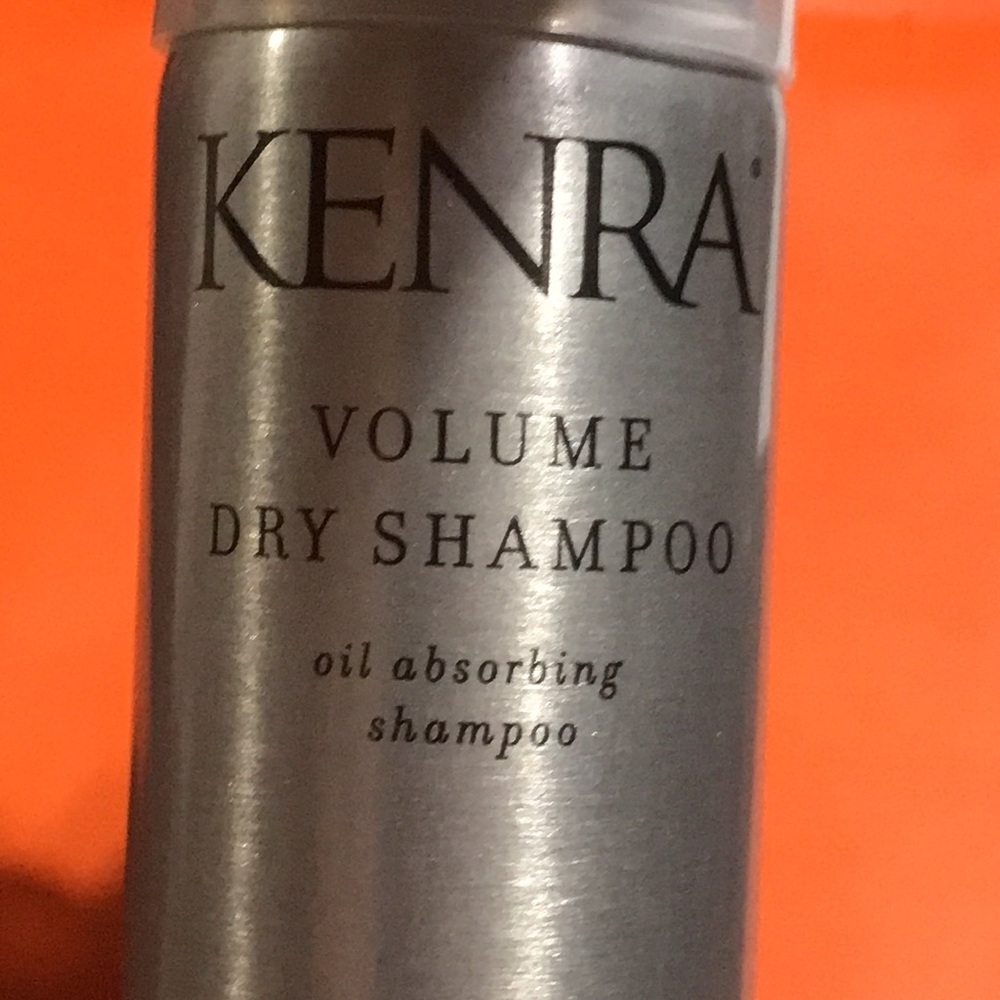 New Kenra volumizing dry shampoo Oil absorbing shampoo 34g/1.2oz NEW 🎀